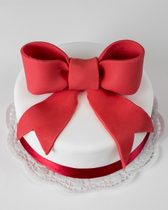 torte-schleife-rot-weiss